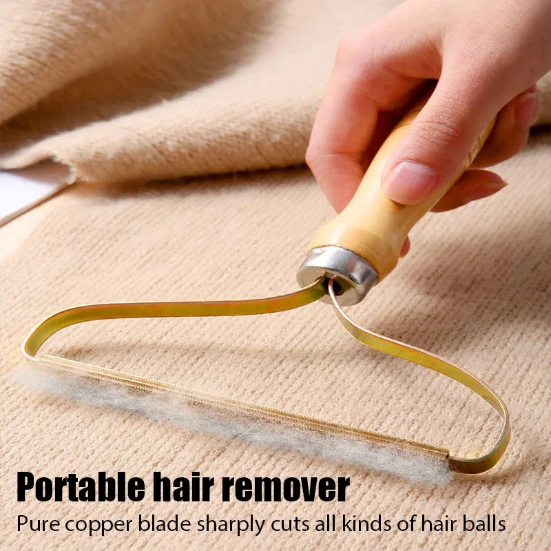 Portable Pet Hair Remover Manual Scraper and Lint Cleaner Brush for Cat Hair Removal